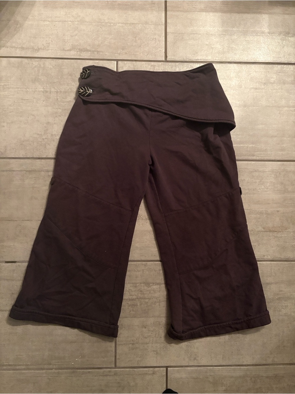 Wide Leg Capri with Waist Detail in Dark Brown/Black
